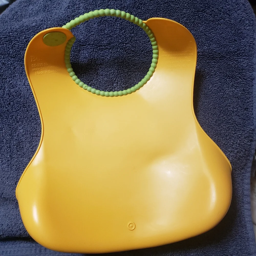 Baby Bjorn Bib Food Catcher Bib Silicone BPA & PVC Free, Dishwasher Safe